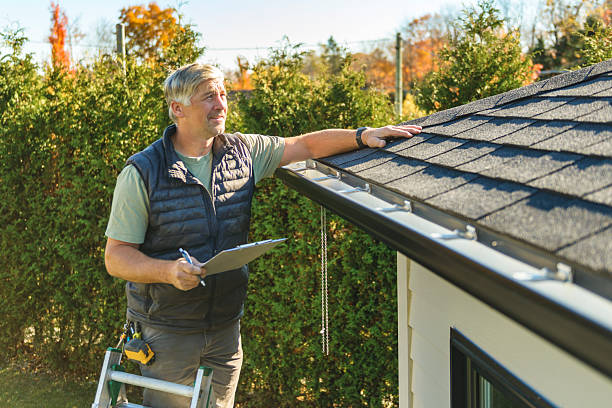 Professional Roofing technician working in Green Pond, SC